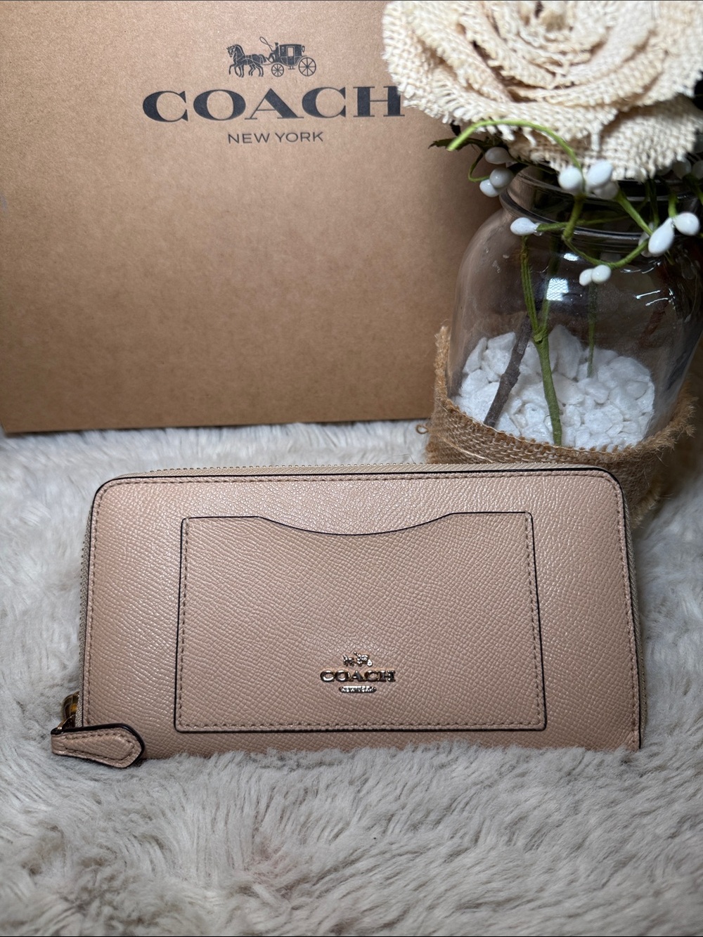 ✨ Coach Crossgrain Leather Accordion Zip Wallet✨ - Picture 14 of 14